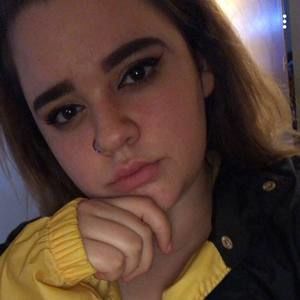 Meet your Posher, Macy